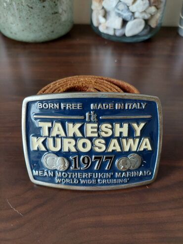 Προσωπικά αντικείμενα: Δερματινη ζώνη με αγκράφα μάρκας Takeshy Kurosawa. Made in Italy