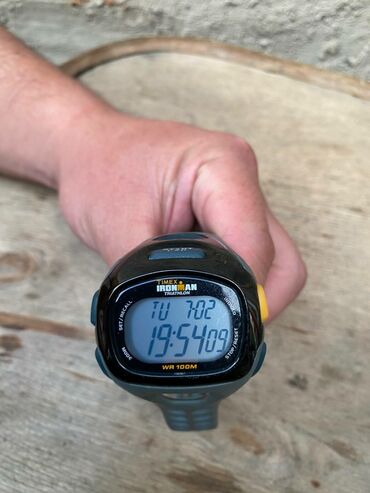 часы фирменные: Продаются спортивные часы Timex IRONMAN triathlon, состояние отличное!