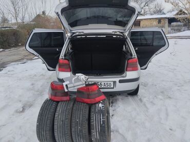 Volkswagen: Volkswagen Golf: 2001 г., 1.6 л, Механика, Бензин, Хэтчбэк — 21