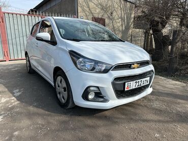 Chevrolet: Chevrolet Spark: 2016 г., 1 л, Вариатор, Бензин, Хэтчбэк