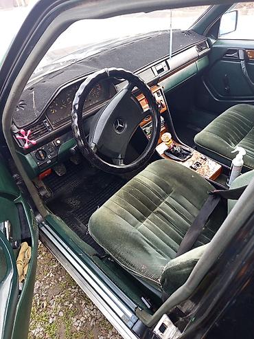 козырек 124: Mercedes-Benz W124: 1990 г., 2.3 л, Механика, Бензин, Седан — 8