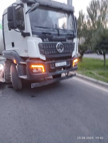 ищу работу тракторист: Требуется водитель на миксер с опытным график работы гибкий выходные