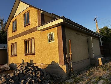 Продажа коттеджей и домов: Продаётся двухэтажный дом с приусадебным участком. Характеристики — 1