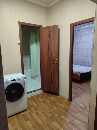 сдаётся квартира рядом рынок дордой: 3 комнаты, Собственник, Без подселения, С мебелью полностью