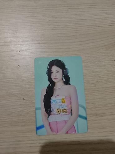 Открытки: Фотокарточки с изображениями участниц k-pop группы (несколько — 5