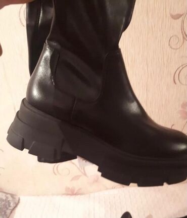 Çəkmələr: Uzunboğaz, Ölçü: 39, rəng - Qara, Yeni -da lalafo.az — 11 Çəkmələr: Uzunboğaz, Ölçü: 39, rəng - Qara, Yeni — 11