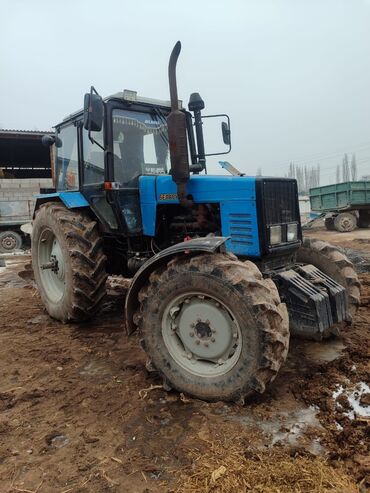 мотоблок бу: Продаётся трактор беларус 1221.2 с плугом 
город токмок