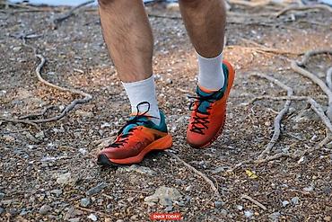 Кроссовки и спортивная обувь: Мужские кроссовки, 44, 45, 46, Merrell, Новый, цвет - Оранжевый, Самовывоз, Платная доставка — 15