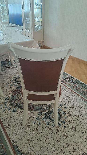 stul ortukleri: Yemək otağı üçün klassik üslubda stul dəsti. - Sayı: 10 ədəd - Rəng — 2
