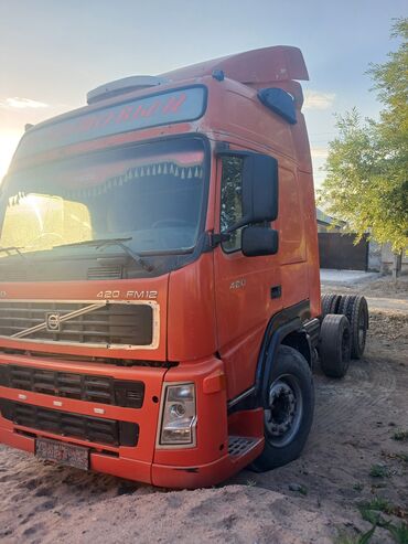 срочно продаю в связи с переездом: Жүк ташуучу унаа, Volvo, Стандарт, 7 т, Колдонулган