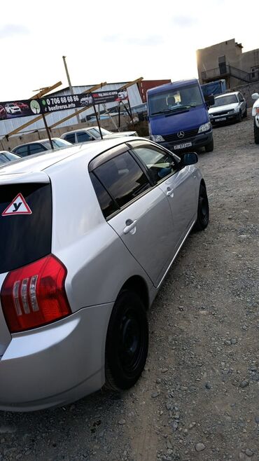 Toyota: Toyota Corolla: 2003 г., 1.5 л, Автомат, Бензин, Хэтчбэк — 5