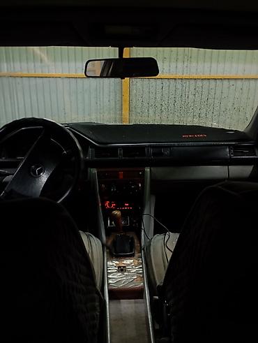 Mercedes-Benz: Mercedes-Benz W124: 1989 г., 2.3 л, Механика, Бензин, Седан — 6