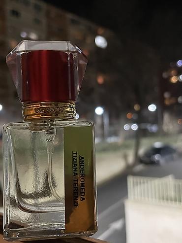 Niş və dizayner ətirlərinin mini/decant şüşələrdə təqdimatı. Onlayn