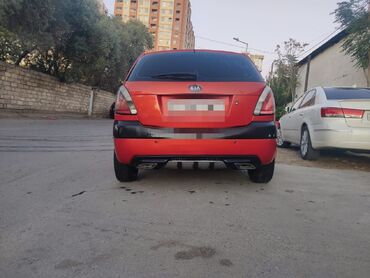 Kia: Kia Rio: 1.5 l | 2007 il Hetçbek