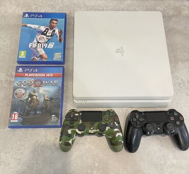 сони плестейшн 4: PlayStation 4 slim, 512 gb . все кабели с собой (HDMI для зарядки и