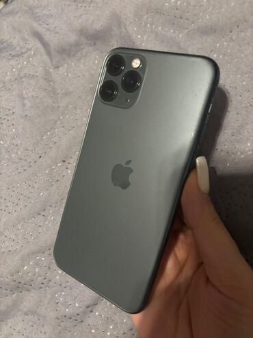 iphone 11 elde: IPhone 11 Pro, 256 GB, Matte Midnight Green, Face ID, Barmaq izi, Simsiz şarj