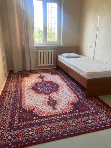 сдается кварти: 3 комнаты, Собственник, С мебелью частично