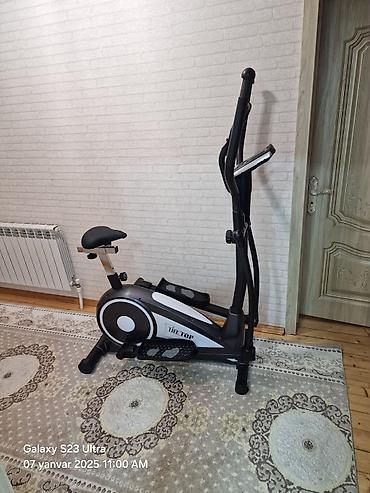 Velotrenajorlar: Velotrenajor ela vəziyyətdə. Bir çox velotrenajor Xizək Veloxizekler — 17