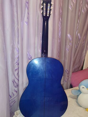 Klassik gitaralar: Məhsul: Klassik akustik gitar - Korpus: Tam ölçülü klassik forma — 6