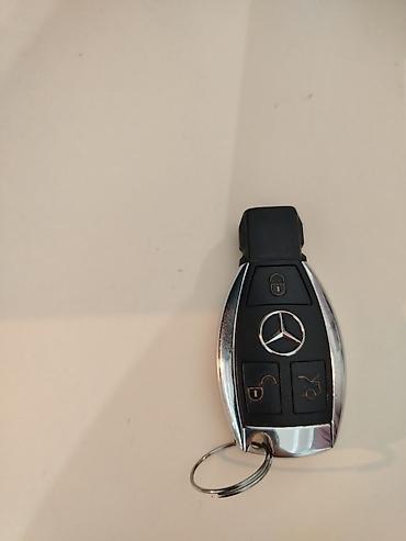 mersedes karopka: Mercedes-Benz avtomobili üçün smart açar korpusu təqdim olunur — 2