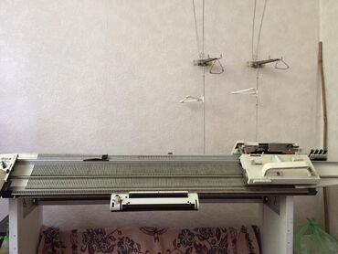 вязанная наволочка на подушку в Кыргызстан: Продаю Новую вязальную машинку 4-нитка.Пассап ДУОМАТИК С