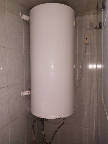 Aristonlar: Ariston 100 azn 100ltr yaxşı vəziyyətdə heç BİR prablemi yoxdu. Unvan