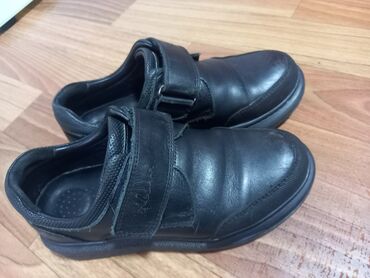 кожанные кроссовки: Ортопедические кожаные туфли, в отличном состоянии, качественные