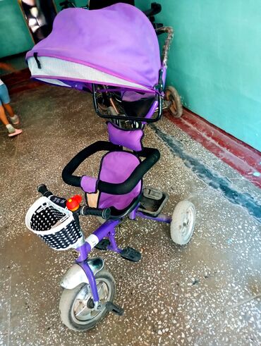 двухместная коляска: Коляска, цвет - Фиолетовый, Б/у