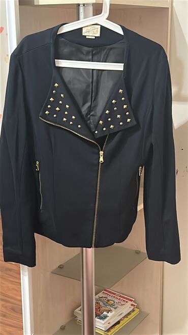 Digər qadın geyimləri: Hamisi Ideal veziyyetdedi. 42-44 olchu. Twist birinci l- 30 azn — 14