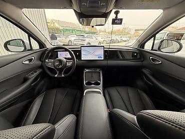 продаю лимузин: BYD Sea Lion 05 Год:2025 Electro 🔋 Пробег: 9000🛞 Запас хода: 520км 🏎️ — 4