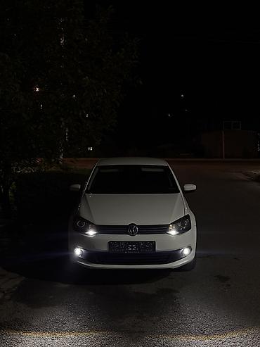 накитки: Volkswagen Polo: 2013 г., 1.6 л, Механика, Бензин, Седан — 2
