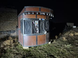 Butkalar, köşklar: Tecili pul lazim oldugu ucun deyerinnen asaqi qiymete satilir.her yeri — 3