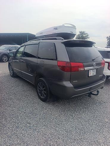 мини вен бензин газ: Toyota Sienna: 2004 г., Минивэн — 2