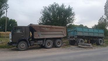 Самосвал КамАЗ с прицепом-самосвалом - Конфигурация: трехосный
