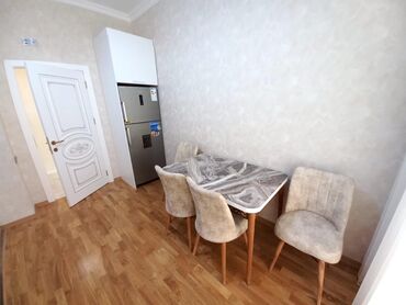 Uzunmüddətli kirayə mənzillər: Kirayə mənzil – tam mebelləşdirilmiş Bileceri Kiristal Abşeronda 4 -da lalafo.az — 13 Uzunmüddətli kirayə mənzillər: Kirayə mənzil – tam mebelləşdirilmiş Bileceri Kiristal Abşeronda 4 — 13