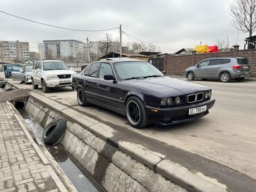 машино: BMW 5 series: 1991 г., 2.5 л, Механика, Бензин