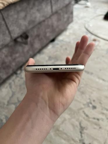 Apple iPhone: IPhone 11, Белый — 5