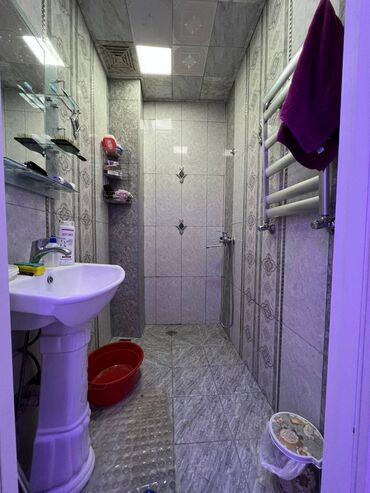 Uzunmüddətli kirayə mənzillər: Mənzil kirayə verilir. Həzi Aslanov metrosu, 22.7 mərtəbə, 3 otaq, 70 — 12