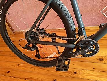 bravoda velosiped: Specialized Rockhopper dağ velosipedi - Çərçivə: Specialized — 9
