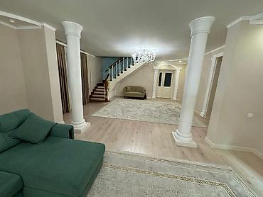 Дома: Продается просторный 2-этажный дом в ж/м Ынтымак 🏡 Общая площадь — 1