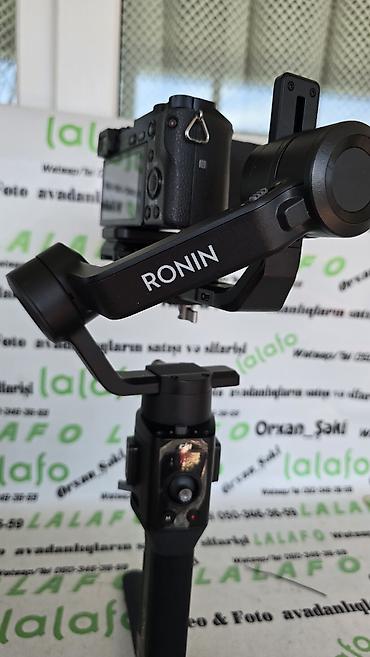 mini dv kamera: DJI Ronin-SC üzərində Sony A6000 və sony 28-70 abiyektif lə tam — 2