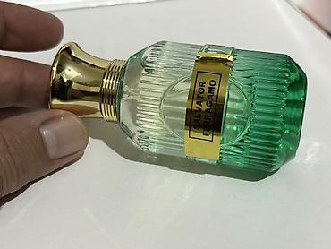 Красота и здоровье: Salvator Ferragamo kişi ətiri – şüşə flakon, yaşıl rəngli maye, qızılı — 9