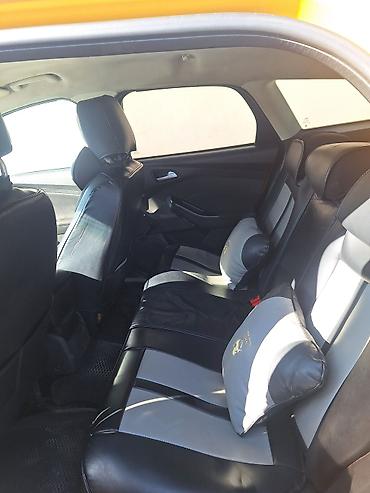 Ford: Ford Focus: 2015 г., 1.6 л, Механика, Бензин, Хэтчбэк — 2