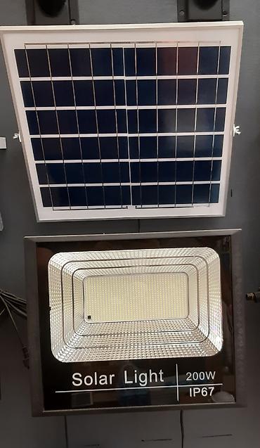 divar lampalari: Günəş enerjili LED proyektor lampalar Məhsulun xüsusiyyətləri: - Güc — 3