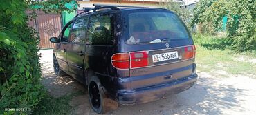 мати 2: Volkswagen Sharan: 1996 г., 2 л, Механика, Бензин, Минивэн