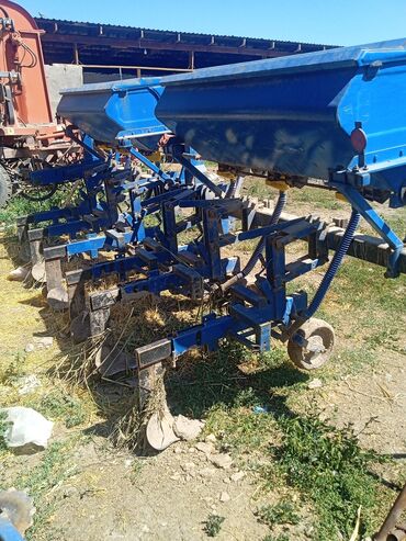 Другие культиваторы: Продаю культиваторы в полном комплекте синий 350.000сом красный — 7