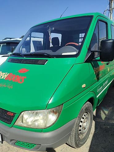sprinter 2 2: Продается бортовой грузовик Mercedes-Benz Sprinter (CDI), зеленый — 2