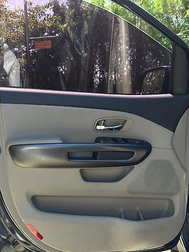 carnival: Kia Carnival: 2020 г., Минивэн — 10