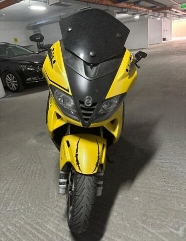 Ostali motocikli i skuteri: Gilera Nexus 500 Akrapovic Na prodaju: Gilera Nexus 500 – sportski na lalafo.rs — 7 Ostali motocikli i skuteri: Gilera Nexus 500 Akrapovic Na prodaju: Gilera Nexus 500 – sportski — 7