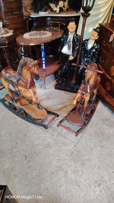 Ostali stilski dekor: Antikviteti i dekor za enterijer – više komada - Dve velike — 1